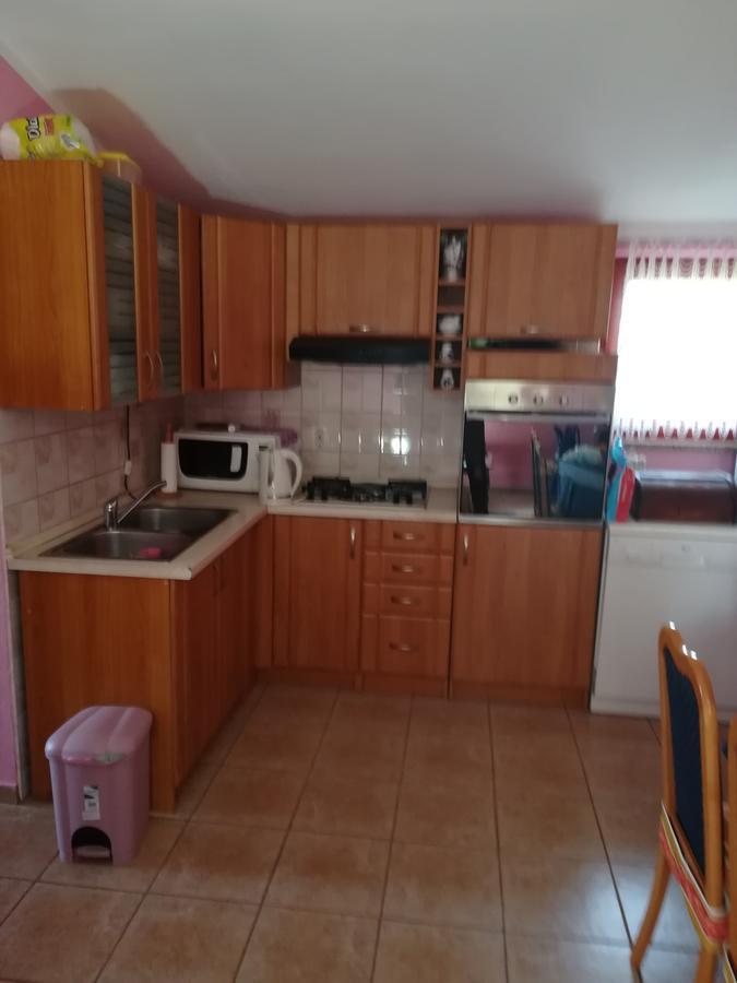 Apartment Matej Šišan Eksteriør billede